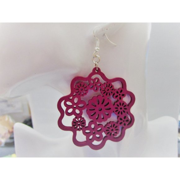 Purple carved large flower wooden earring hobo stainless steel nickel free posts - Picture 4 of 5